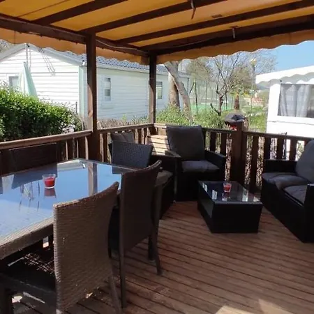 Mobilhome En Face Des Plages Campsite *